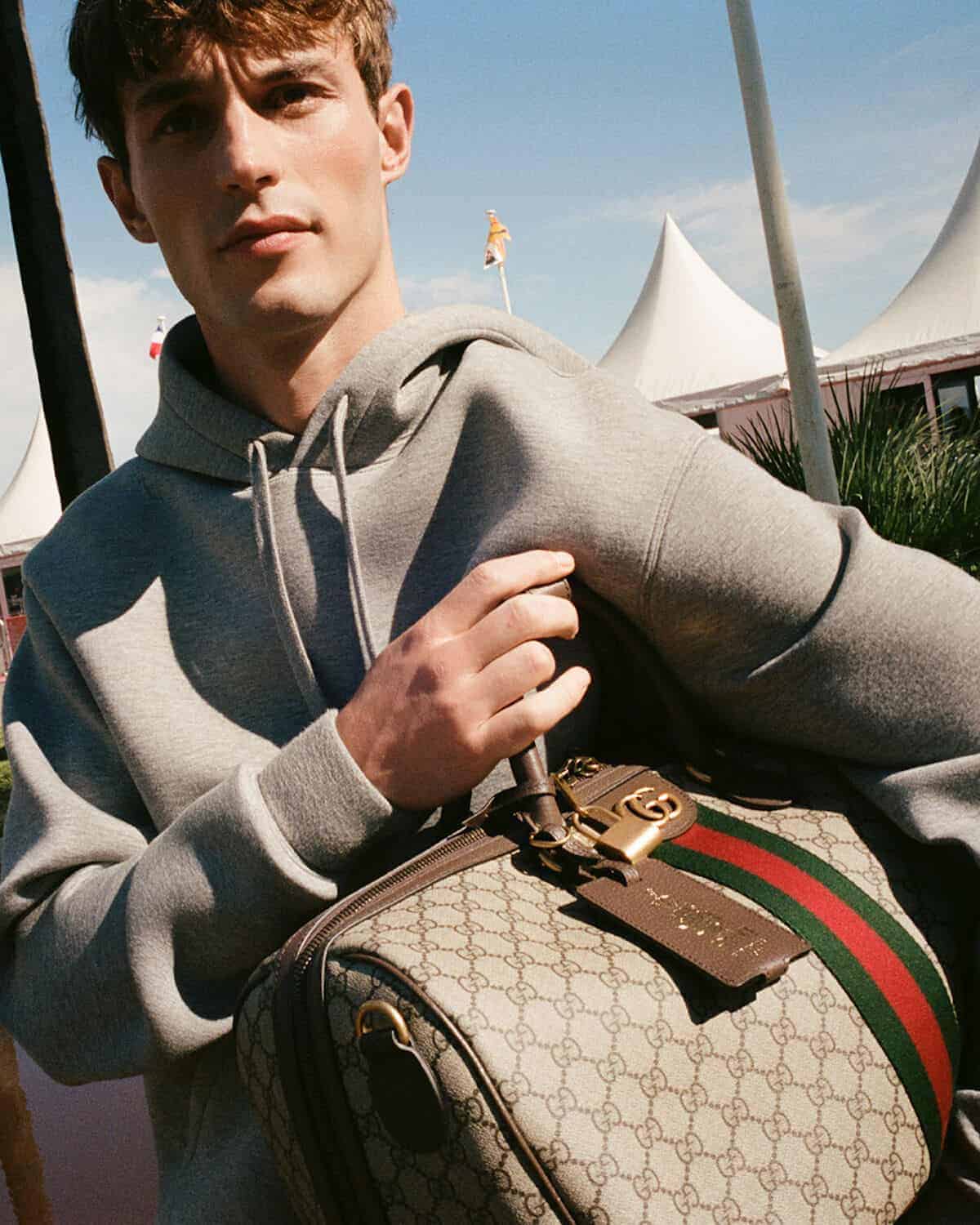 コレクション LOVELY MAGAZINE / 10th issue 10 MAGAZINE ISSUE 74 – AMA LOUIS VUITTON X MURAKAMI COVER